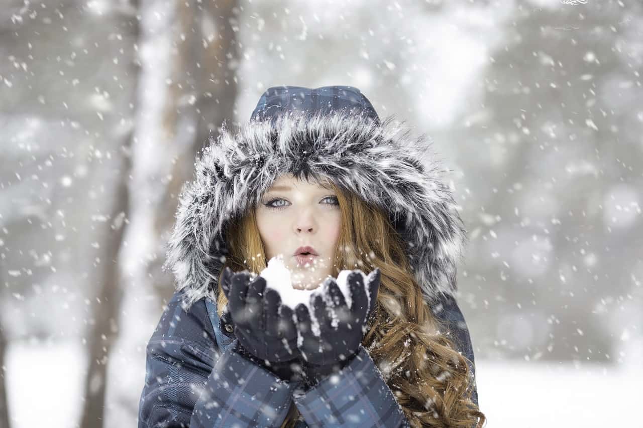 girl in snow